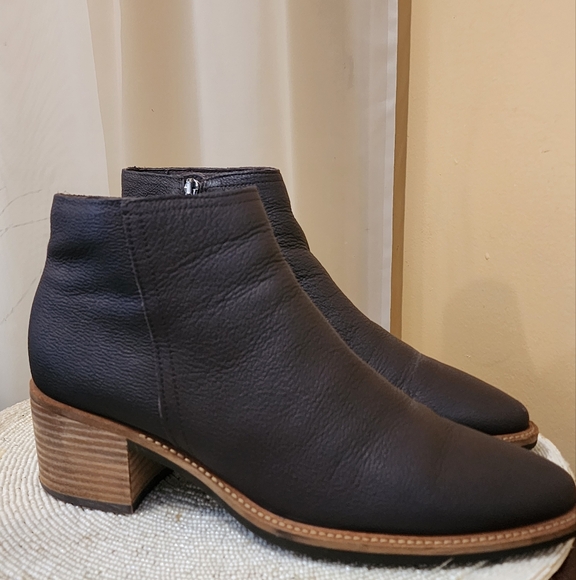 ECCO Water Resistant Low Ankle Boot Color Shale Size41 Us 10.5.like New - Picture 3 of 7